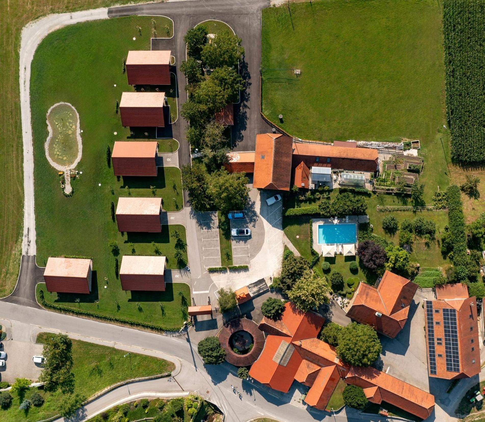 Martinova Izba - Family Bungalows Лашко Екстер'єр фото