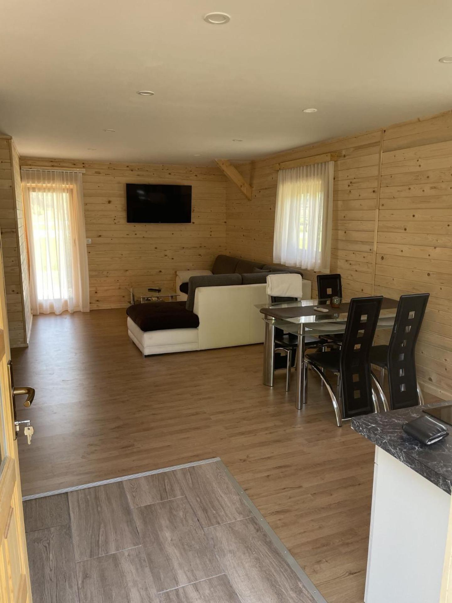 Martinova Izba - Family Bungalows Лашко Номер фото
